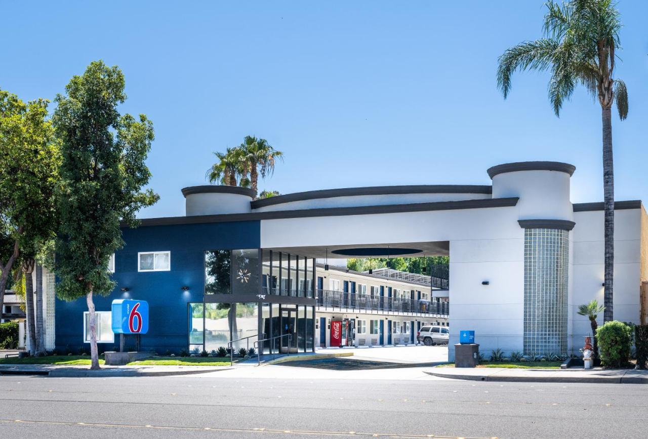 Motel 6-Anaheim, Ca - Convention Center ภายนอก รูปภาพ