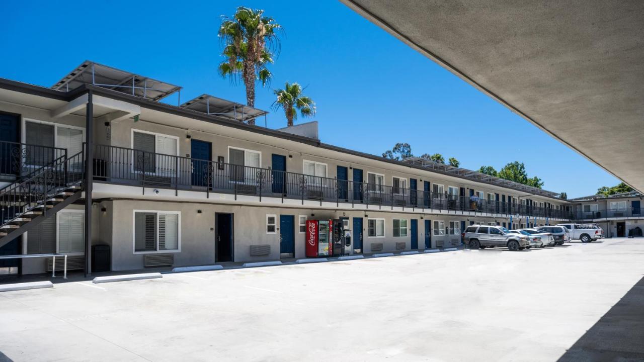 Motel 6-Anaheim, Ca - Convention Center ภายนอก รูปภาพ