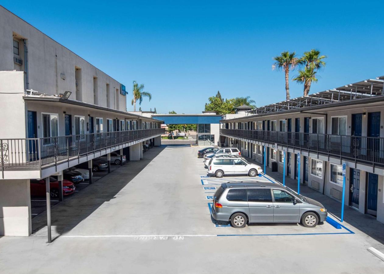 Motel 6-Anaheim, Ca - Convention Center ภายนอก รูปภาพ